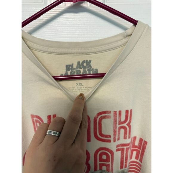 USED: Tan Black Sabbath T-Shirt Men's XXL, no stains - Picture 2 of 3